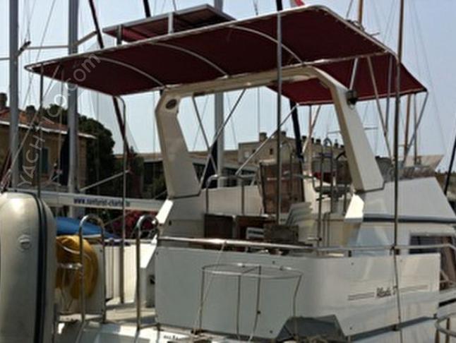 Motorboot Atlantic 37 chartern in Marina Tankerkomerc