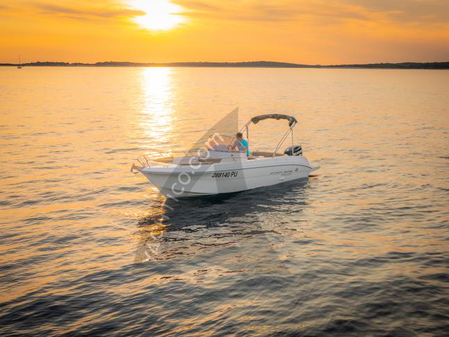 Motor yacht Atlantic Marine 670 for rent in Fazana