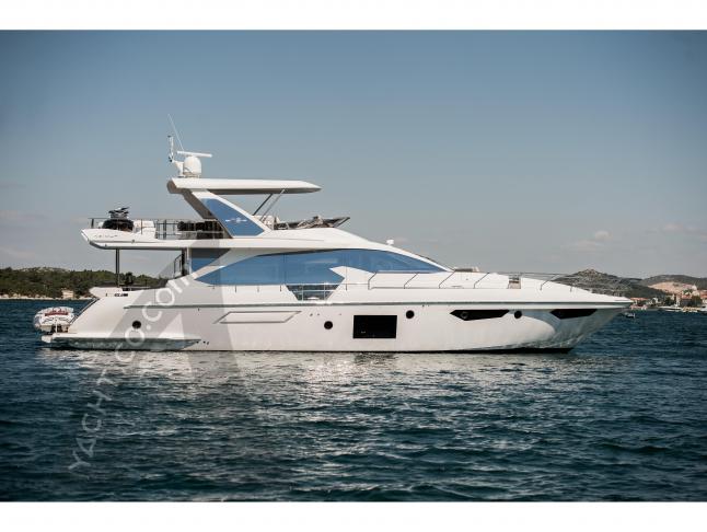 Motorboat Azimut 72 for hire in Marina Mandalina
