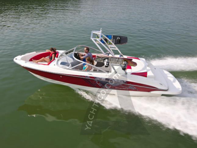 Motorboot Bayliner 185 Bowrider Yachtcharter in Port Moody