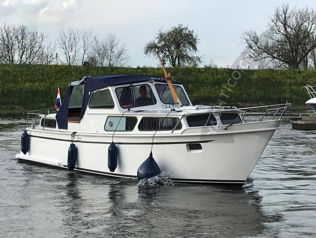 Motor yacht Boarnkruiser 920 for rent in Heukelum