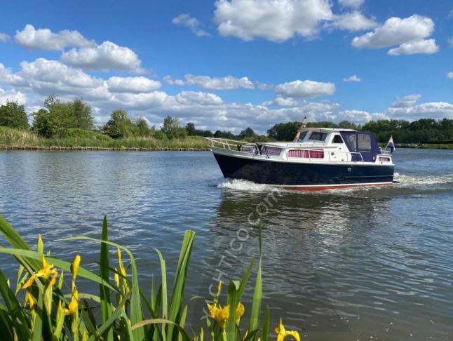 Motorboot Curtevenne 830 chartern in Heukelum