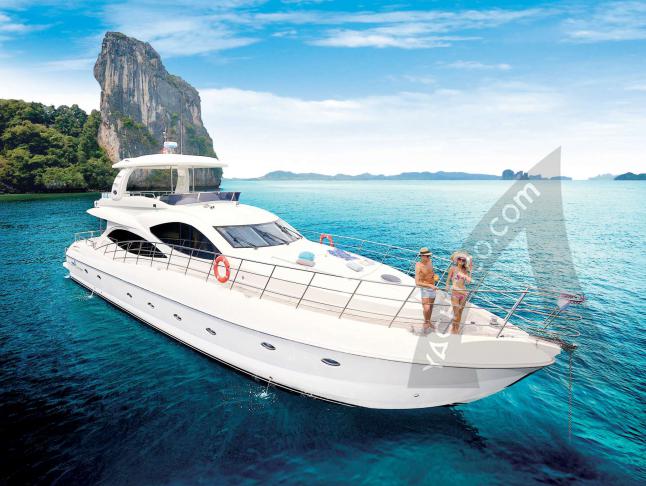 Motor Yacht with Crew for hire in Phuket