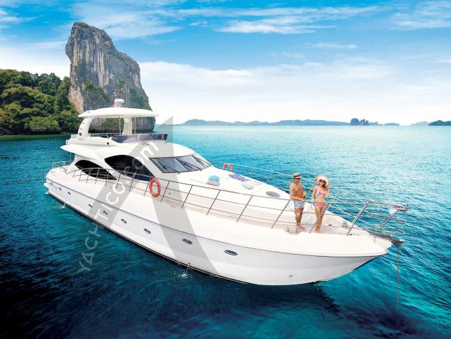 Luxuriöses Motorboot Charter mit Skipper in Phuket