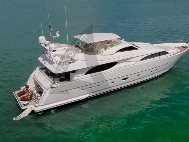 Luxury yacht rental Miami