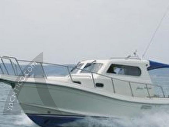 Motor yacht Damor 900 for charter in Marina Tankerkomerc