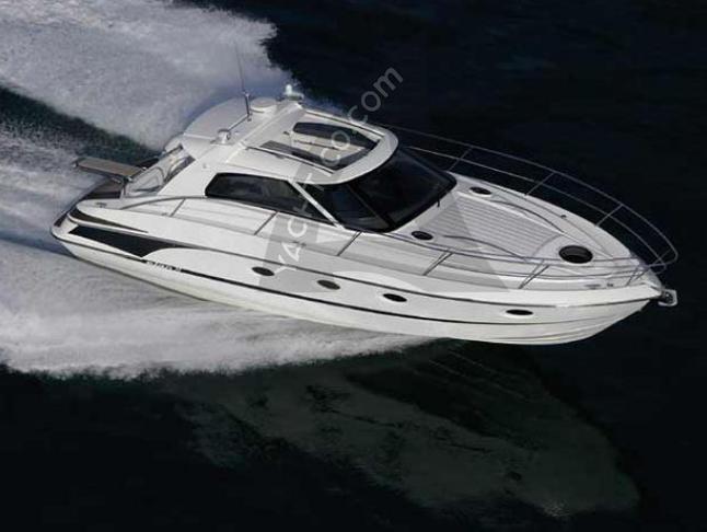Motorboot Elan Power 35 Yachtcharter in ACI Marina Split