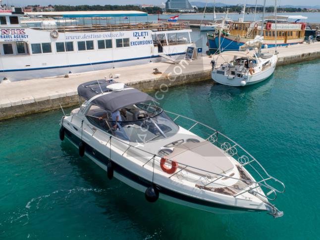 Yacht Endurance 41 for charter in Vodice