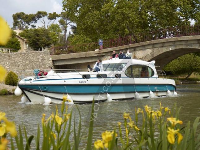 Houseboat Estivale Octo for rent in Marina Buzet sur Baise