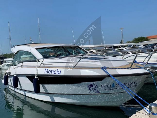 Yacht Flipper 900 ST for hire in Kastel Gomilica