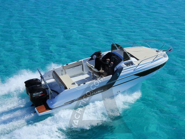 Motorboat Flyer 7.7 SUNdeck available for charter in ACI Marina Trogir