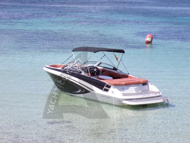Motorboot Glastron GT 245 Yachtcharter in Ibiza Stadt