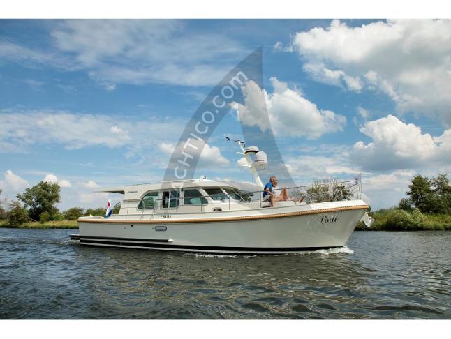 Motorboat Grand Sturdy 40.0 AC available for charter in Kortgene