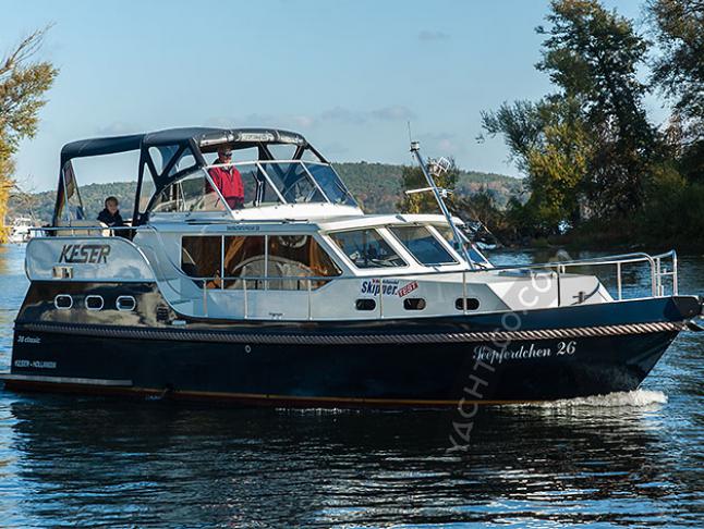 Houseboat Hollandia 38 Classic available for charter in Berlin City