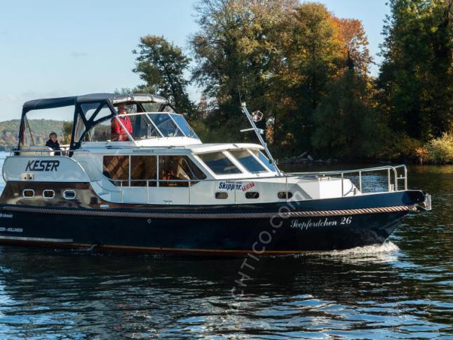 Hausboot Hollandia 38 Classic chartern in Marina Bootscenter Keser