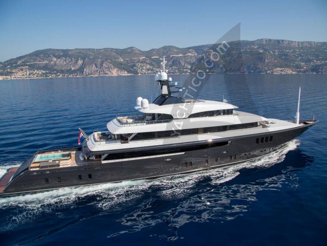 Motoryacht Icon 225 Yachtcharter in Saint Mandrier sur Mer