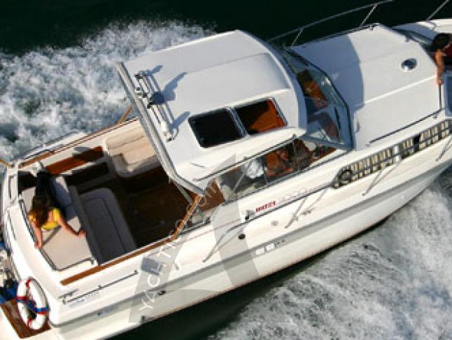 Motoryacht Inter 9000 Yachtcharter in Unteruhldingen