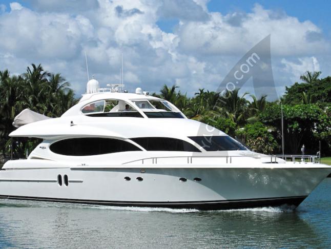Lazzara 80 Luxus Yachtcharter in Miami (USA)