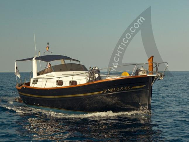 Motor yacht Menorquin 120 available for charter in Mahon