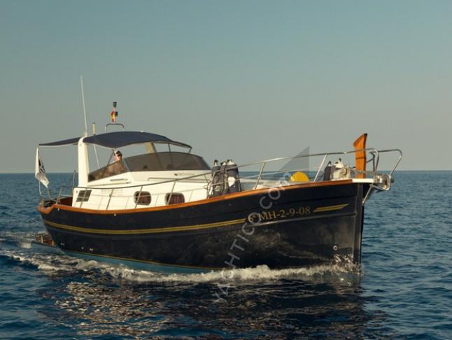 Motorboot Menorquin 120 Yachtcharter in Mahon