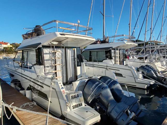 Yacht Merry Fisher 1095 available for charter in Marina Drage