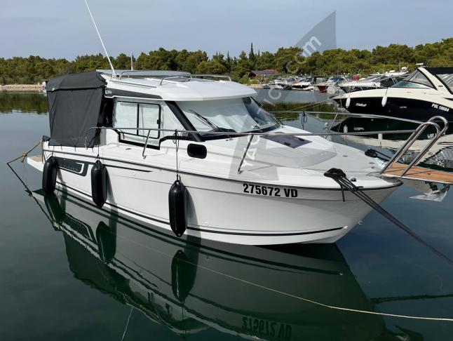 Yacht Merry Fisher 695 for rent in Sibenik