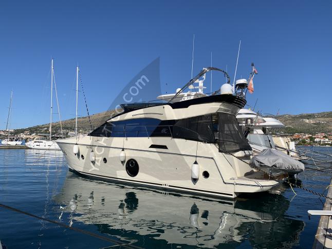 Yacht Monte Carlo 5 chartern in Trogir