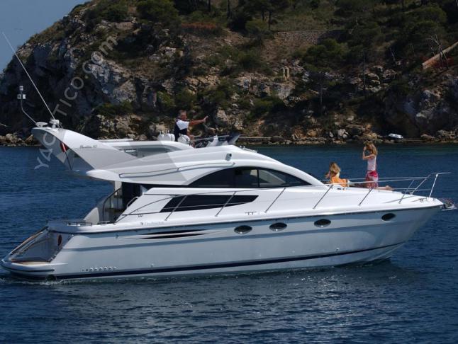 Motor yacht Phantom 40 for charter in Dubrovnik