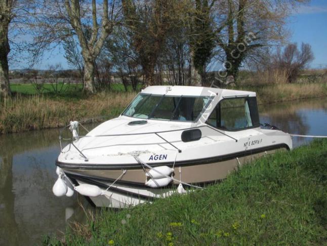 Houseboat Primo for hire in Le Somail