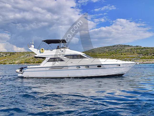 Motoryacht Princess 480 Yachtcharter in Primosten