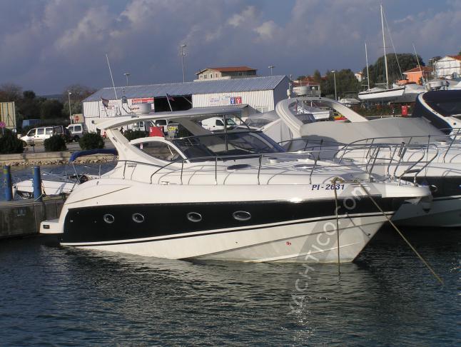 Motoryacht Salpa 39.5 Yachtcharter in Marina Dalmacija