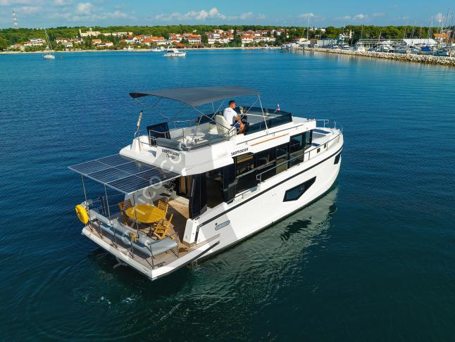 Yacht Seamaster 45 chartern in Biograd na Moru