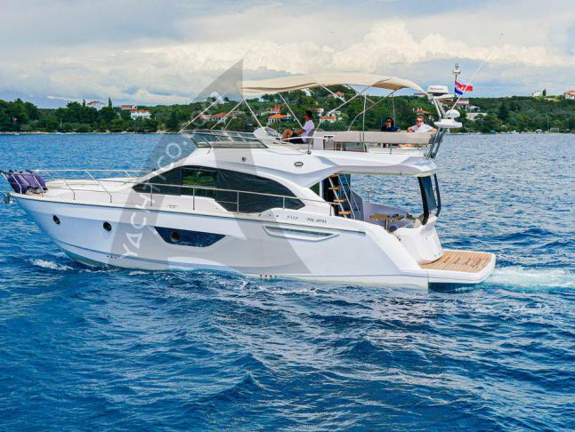 Motorboot Sessa Fly 47 Yachtcharter in Stobrec Port