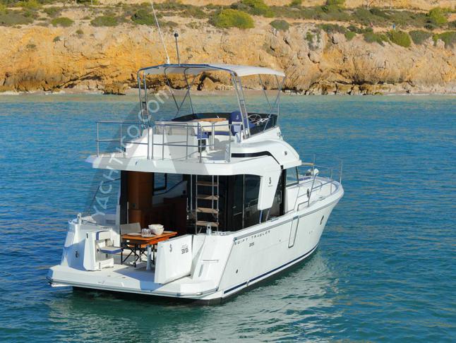 Yacht Swift Trawler 35 available for charter in Marina Frapa