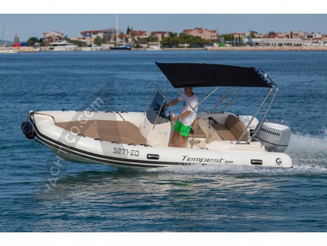 Motorboot Tempest 600 Yachtcharter in Zadar