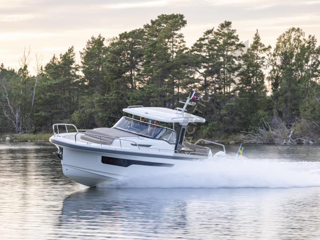 Motorboot Tender 11 Yachtcharter in Pirovac
