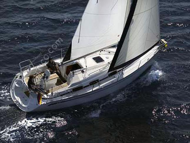 Yacht Bavaria 30 Cruiser for rent in Port d Aiguadolc