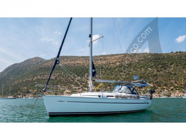 Sailing yacht Bavaria 32 Cruiser for rent in Vliho Yacht Club