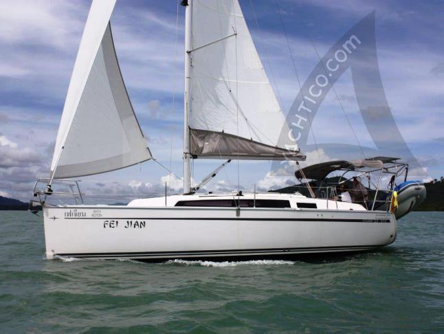 Sailboat Bavaria 33 Cruiser for rent in Yacht Haven Marina Phuket