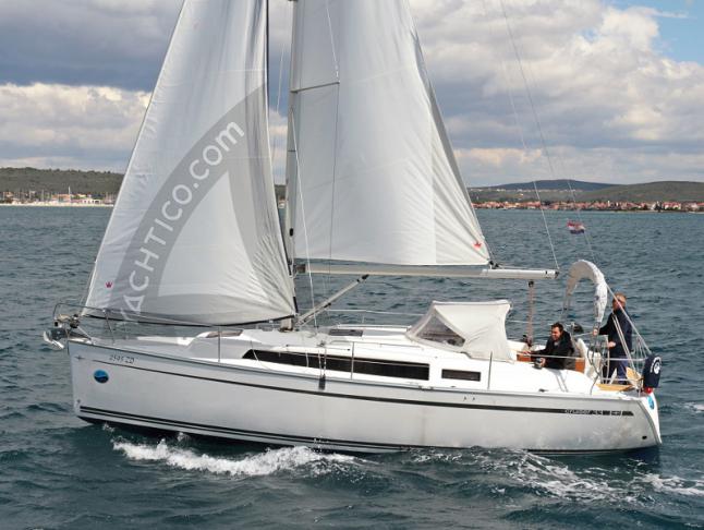 Segelyacht Bavaria 33 Cruiser chartern in Marina Dalmacija