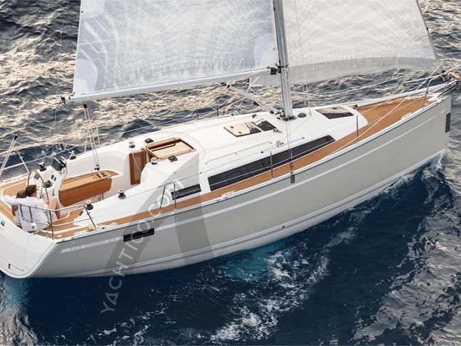 Yacht Bavaria 33 Cruiser for hire in Marina Mandalina