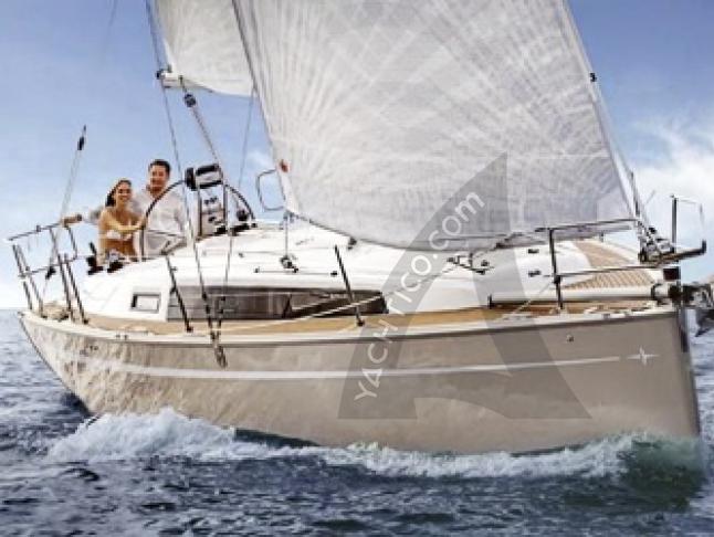 Yacht Bavaria 34 Cruiser available for charter in Breege