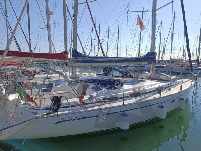 Segelboot Bavaria 37 Yachtcharter in Nettuno