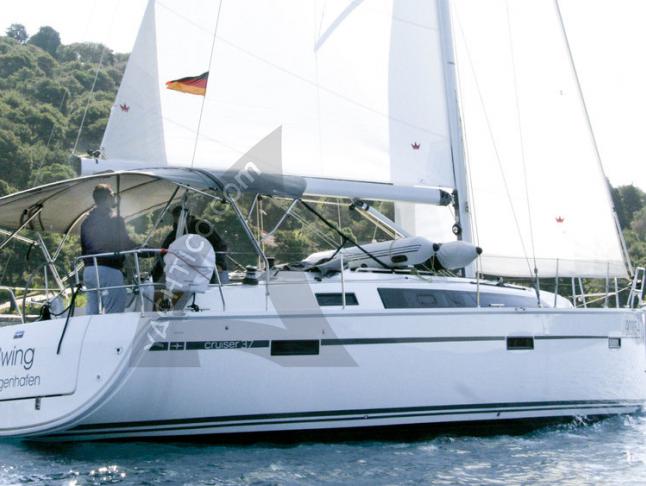 Segelyacht Bavaria 37 Cruiser chartern in Marina Frapa