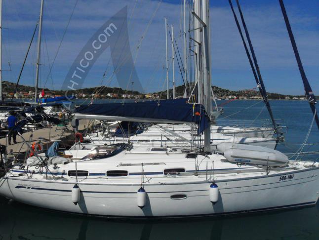 Sailboat Bavaria 37 Cruiser for rent in Marine Betina