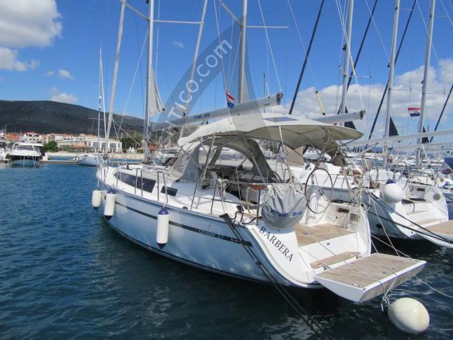 Yacht Bavaria 37 Cruiser for charter in Seget