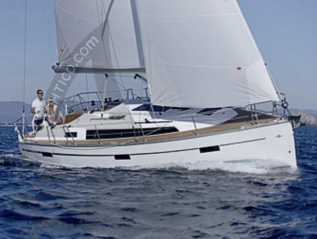 Yacht Bavaria 37 Cruiser for rent in Breege