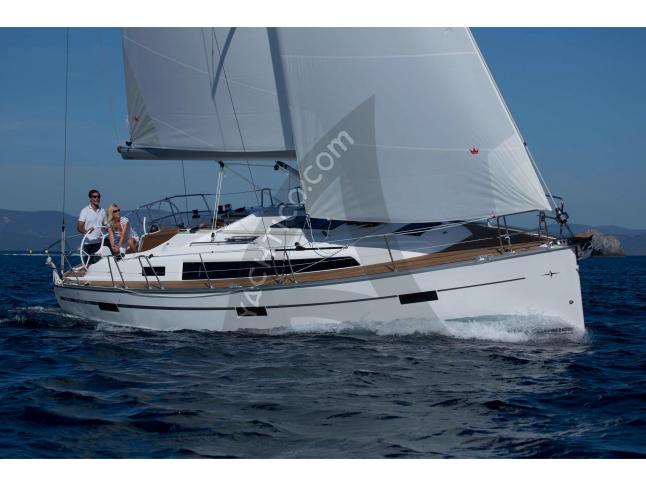 Segelyacht Bavaria 37 Cruiser chartern in ACI Marina Split