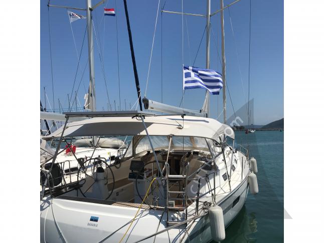 Sailboat Bavaria 40 Cruiser for charter in Nikiana Marina