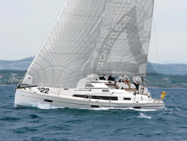Sailing yacht Bavaria 41 Cruiser for hire in Pula